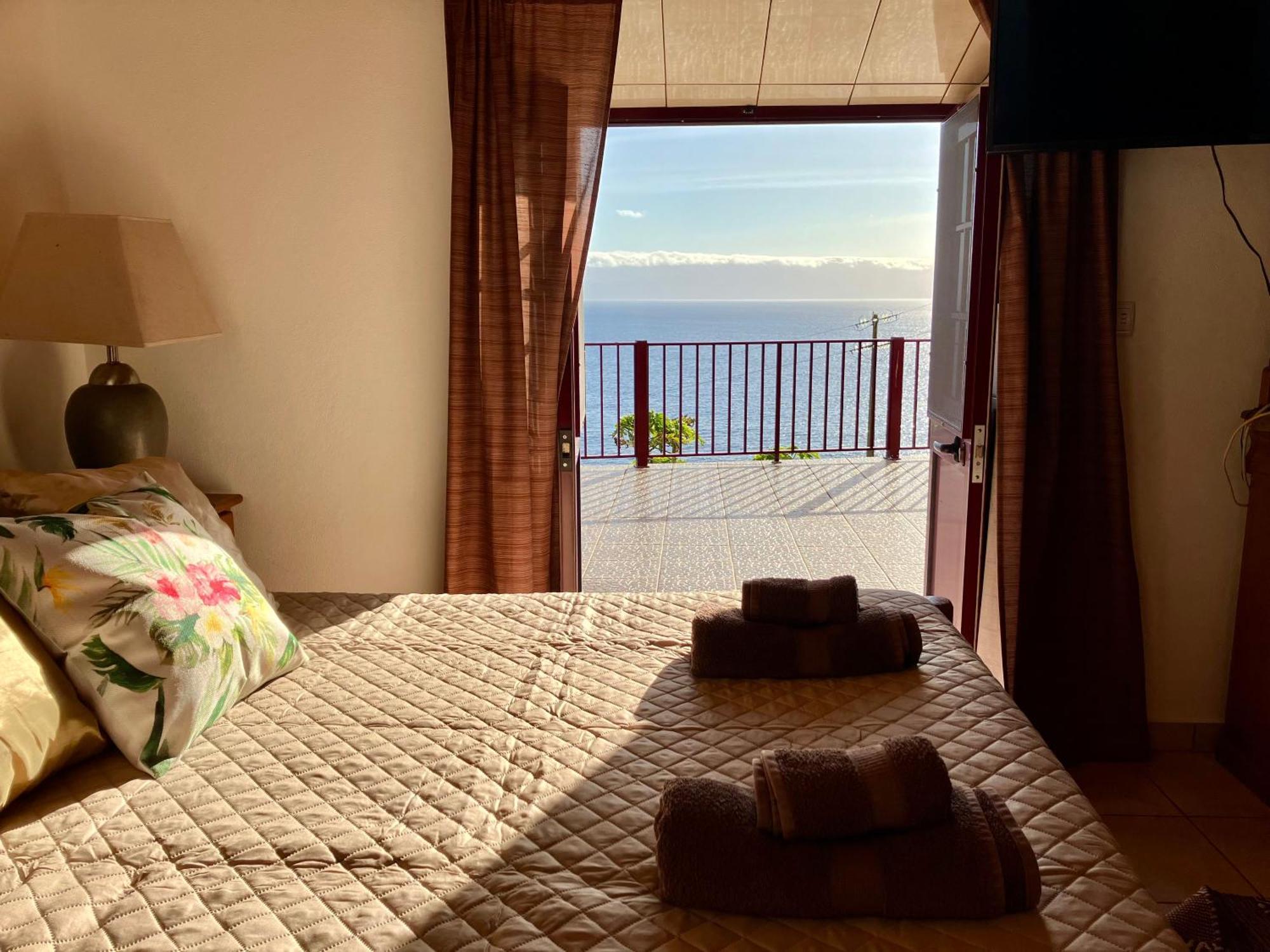 Vistalinda Cabins Calheta  Luaran gambar