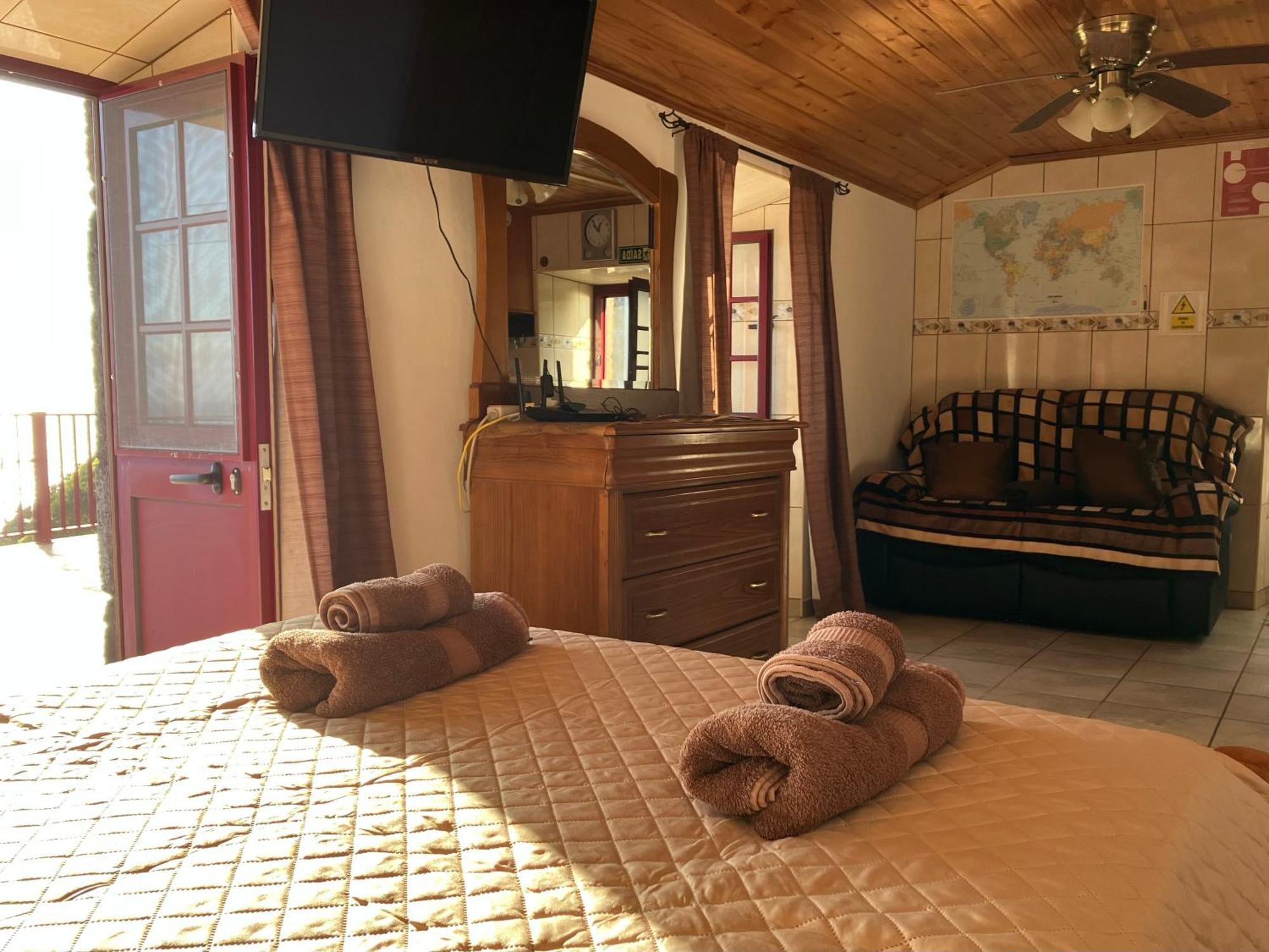Vistalinda Cabins Calheta  Luaran gambar